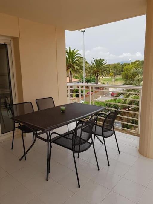 Apartment Vinaroz With Swimming Pools For 4 People Винарос Экстерьер фото